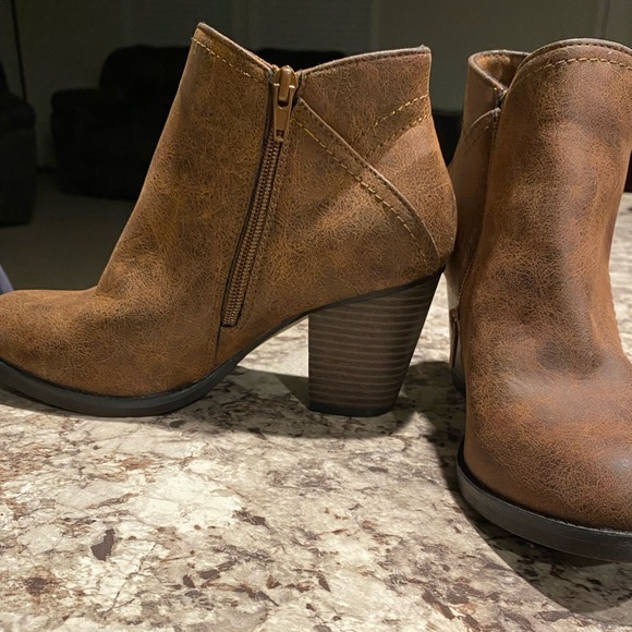 Booties - Picture 3 of 4